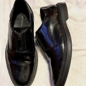 Bar III black shoes with zipper size 9